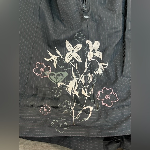 Roxy Snowboarding Ski Jacket - Picture 7 of 13